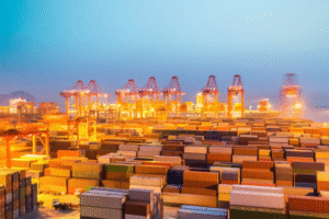 Evite custos com demurrage. Saiba o que é, como funciona e estratégias para reduzir esse gasto na importação.